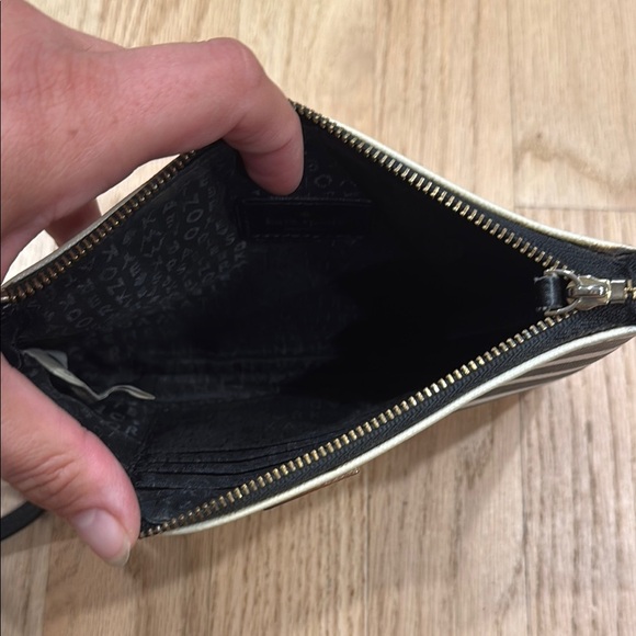 Kate Spade Wristlet Black and White Striped - Picture 5 of 5